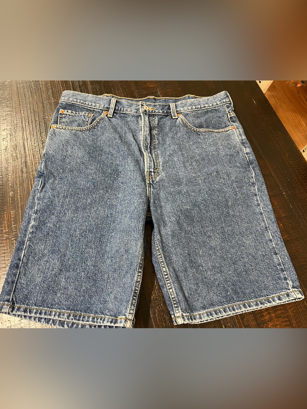 Vintage Levi's 505 Regular Fit Denim Jean Shorts Men’s W40 Med Wash 100% Cotton